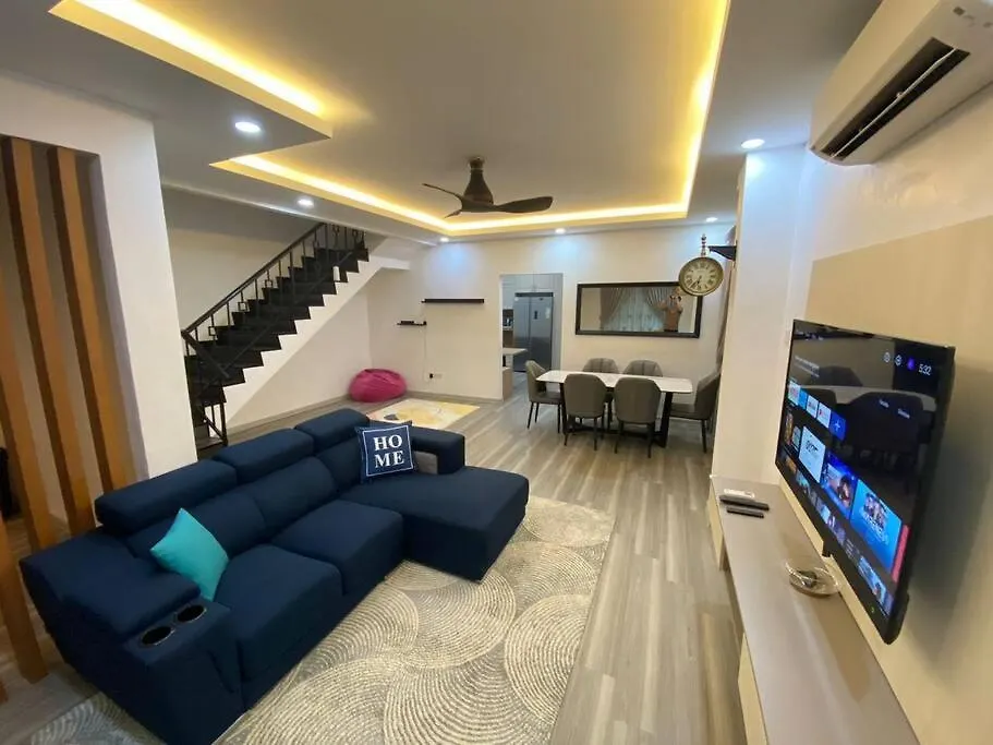 Casa vacanze Modern Cozy House 4Room10Pax @Near Sunway Carnival Perai