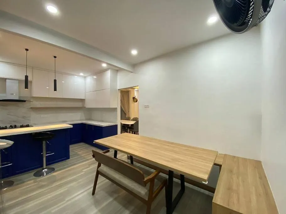 Modern Cozy House 4Room10Pax @Near Sunway Carnival Perai 0*,  Malasia
